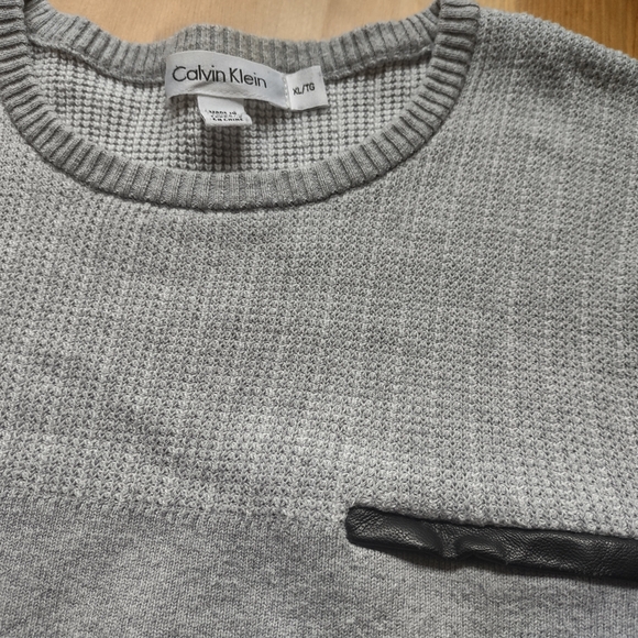 Calvin Klein Light Grey Sweater with Front Zip - Picture 2 of 4